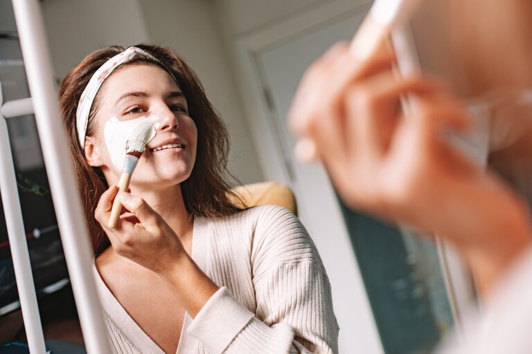 5 Ways Oil Control Face Mask Improves Your Skin
