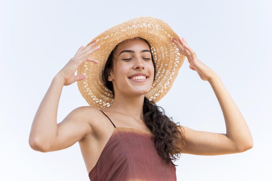 Guardians of Skin: The Synergistic Effects of Moisturizer and Sunscreen