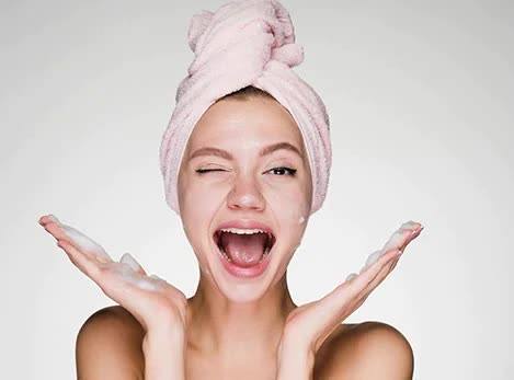 Best Face Wash For Oily Skin - 5 Top Ingredients And Their Benefits
